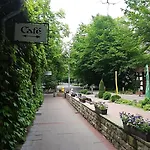 Bad Hopfenberg Inn 3*